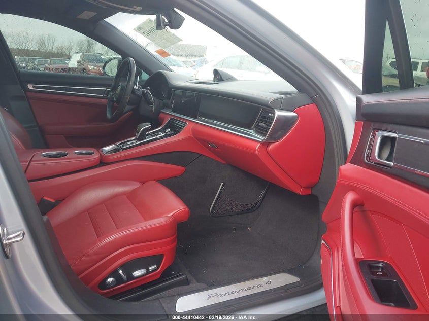2021 Porsche Panamera