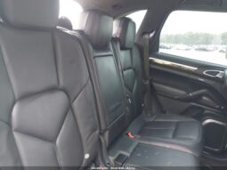 
										2013 Porsche Cayenne full									