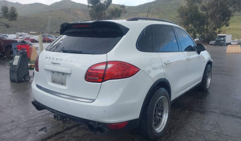 
								2013 Porsche Cayenne full									
