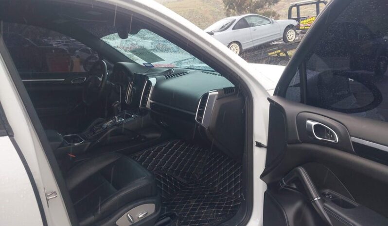 
								2013 Porsche Cayenne full									