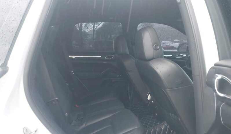 
								2013 Porsche Cayenne full									