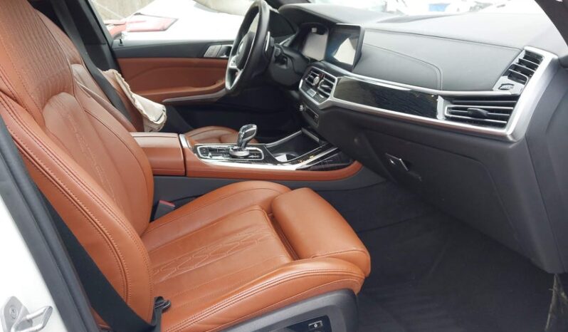 
								2022 BMW X7 full									
