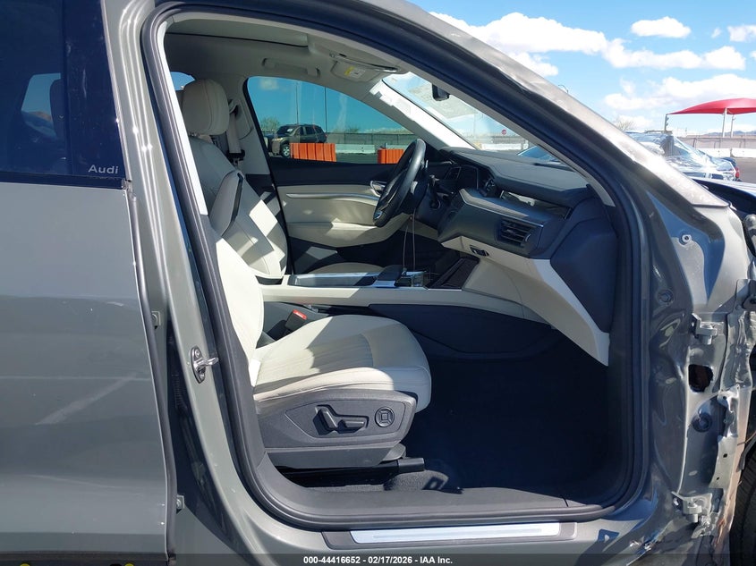 2024 Audi Q8