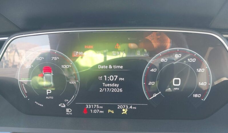 
								2024 Audi Q8 full									