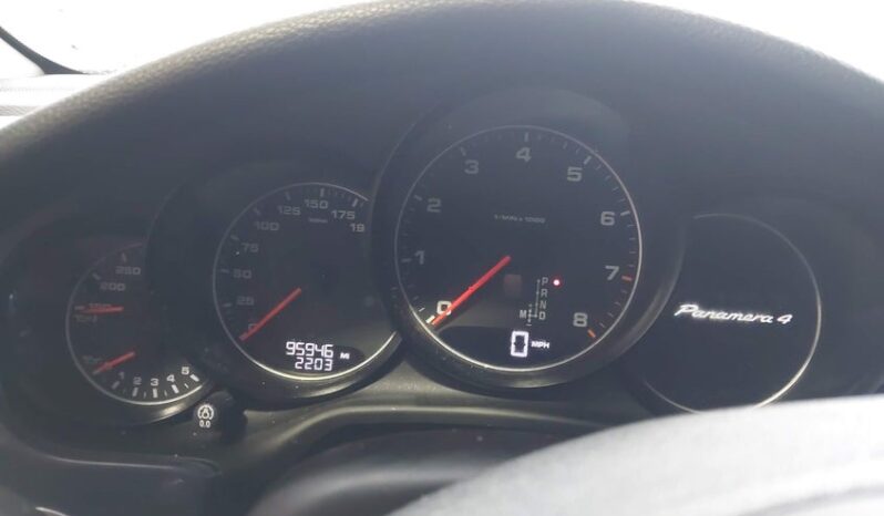 
								2012 Porsche Panamera full									