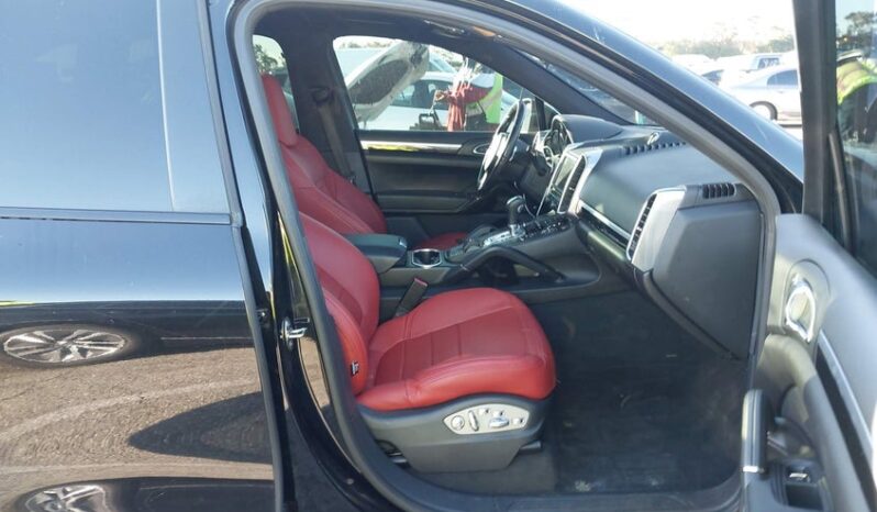 
								2013 Porsche Cayenne full									