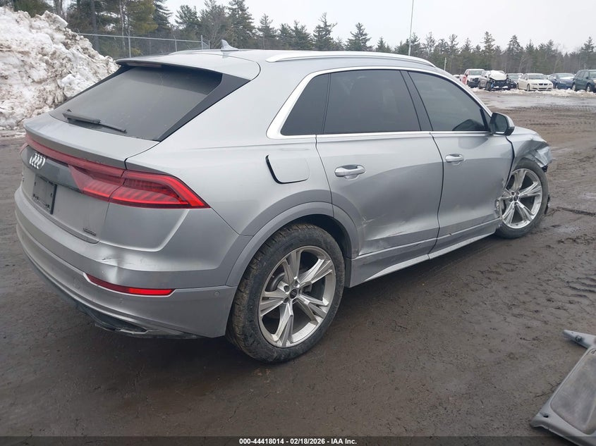 2022 Audi Q8