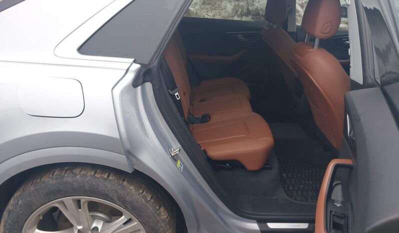 
								2022 Audi Q8 full									