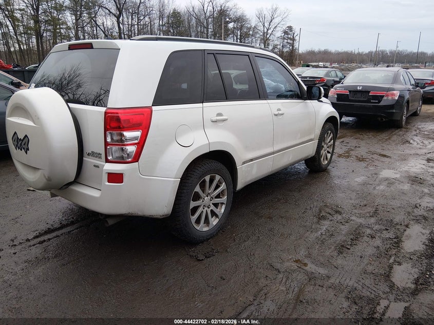 2013 Suzuki Grand vitara