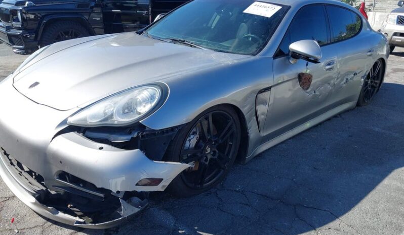
								2012 Porsche Panamera full									