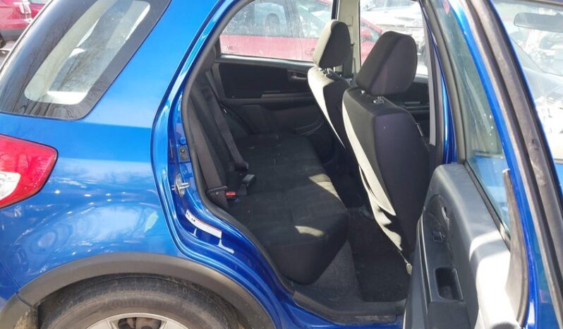 
								2012 Suzuki Sx4 full									