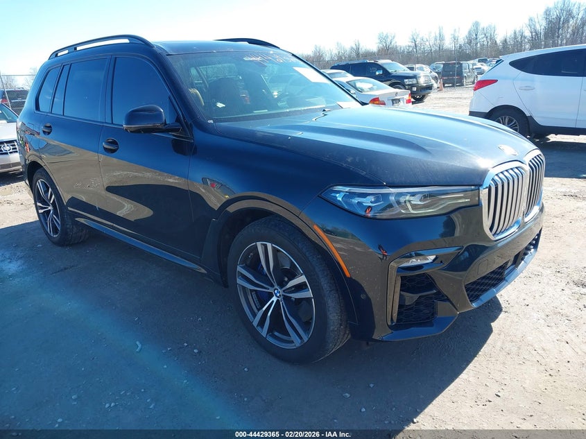 2021 BMW X7