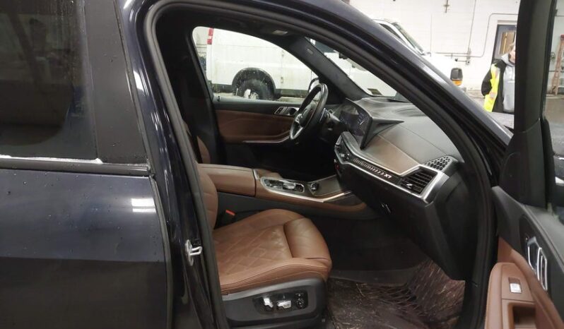
								2024 BMW X7 full									