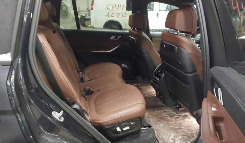 
								2024 BMW X7 full									