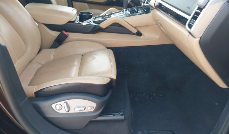 
								2018 Porsche Cayenne full									