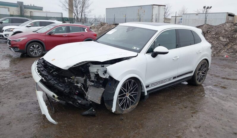 
								2024 Porsche Cayenne full									