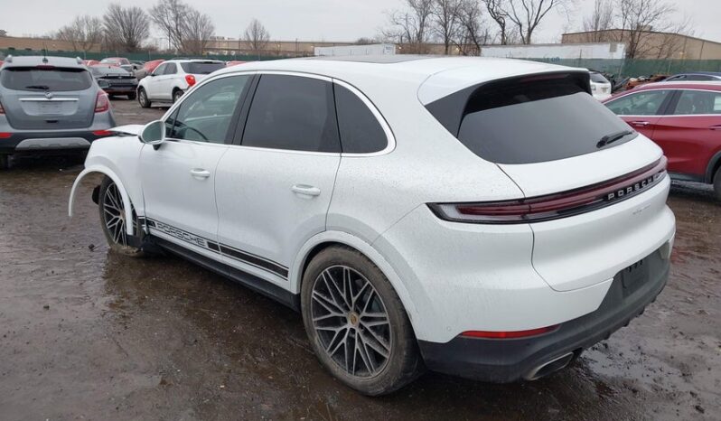 
								2024 Porsche Cayenne full									