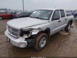 
										2008 Dodge Dakota full									