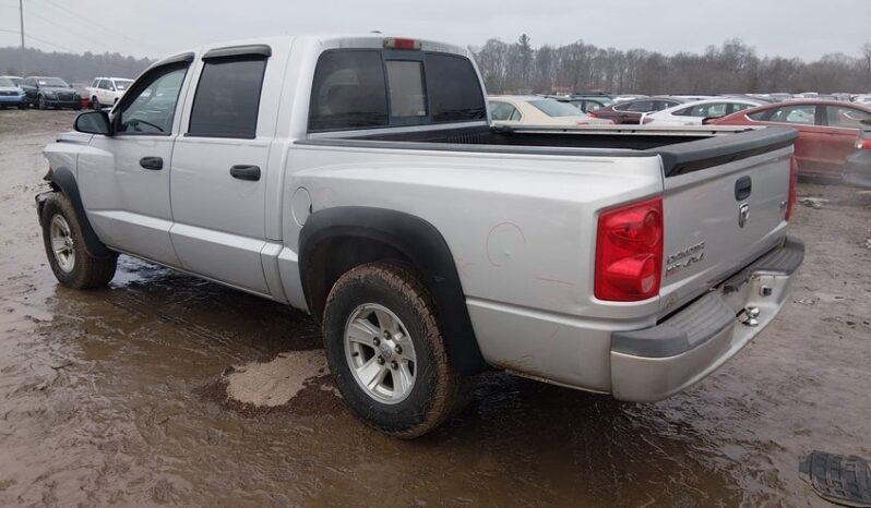 
								2008 Dodge Dakota full									