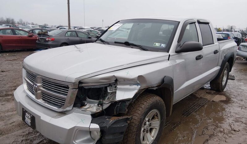 
								2008 Dodge Dakota full									