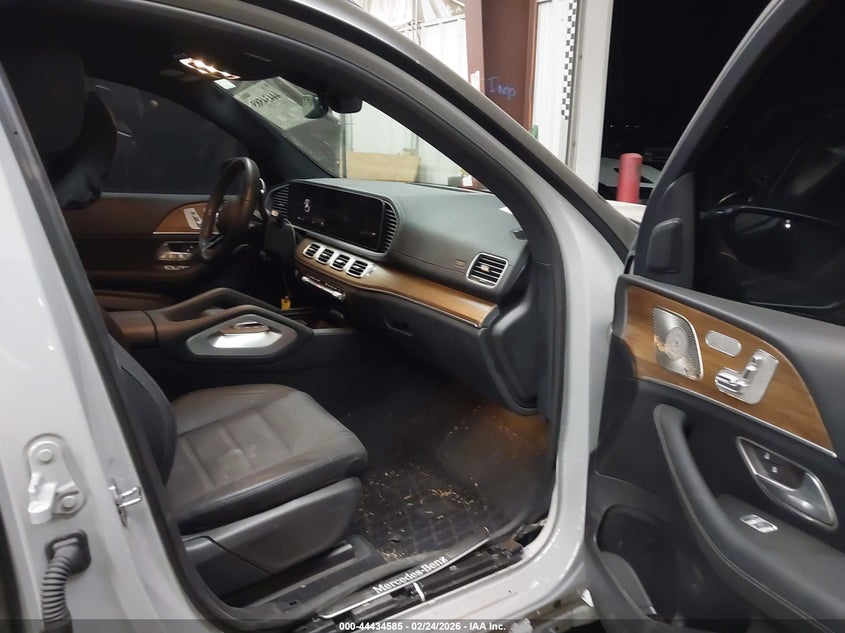 2025 Mercedes-benz Gls-klasse