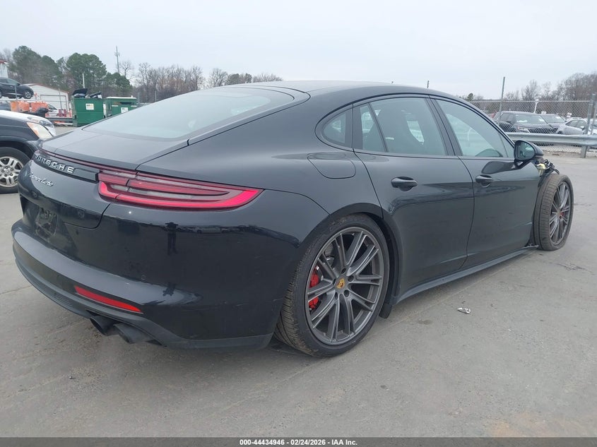 2018 Porsche Panamera