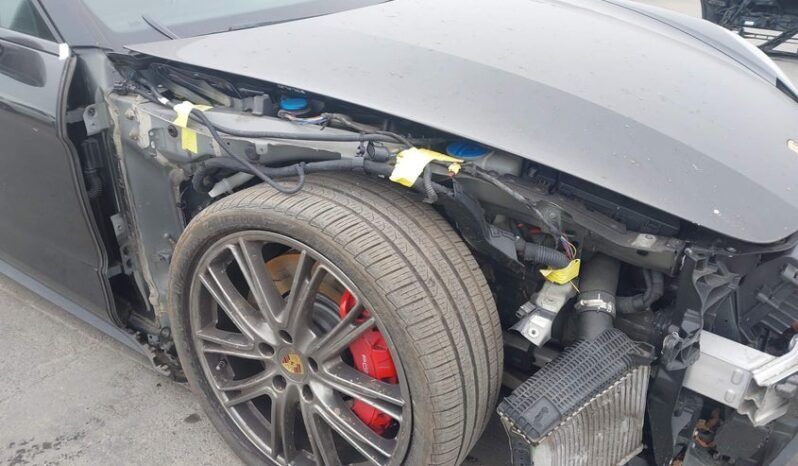 
								2018 Porsche Panamera full									
