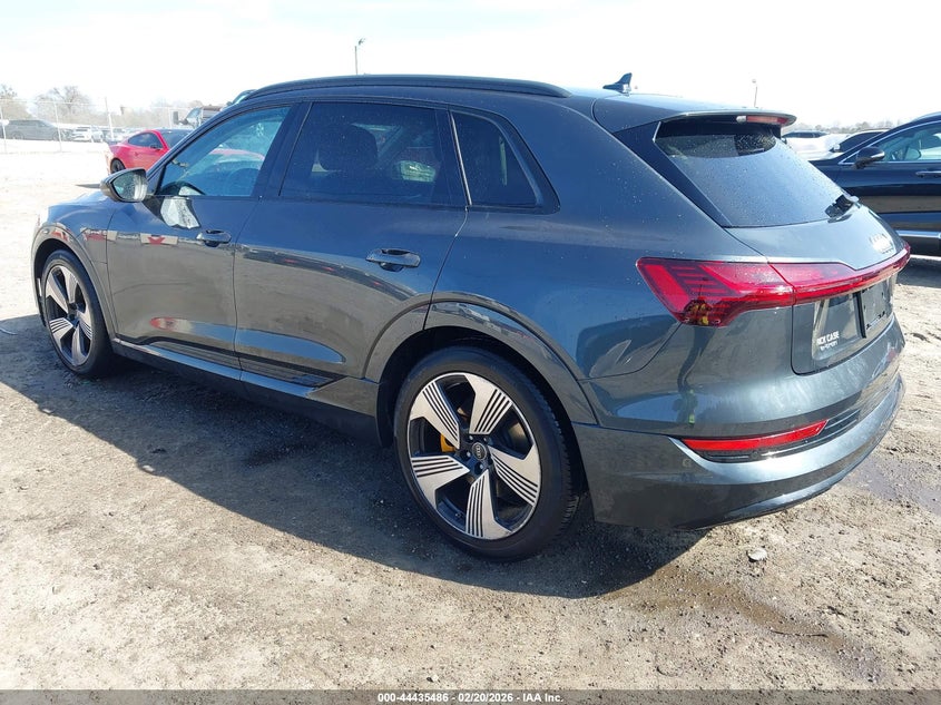 2022 Audi E-tron