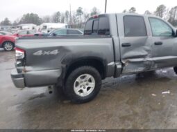
										2005 Dodge Dakota full									