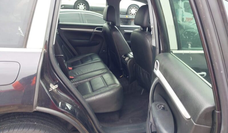 
								2005 Porsche Cayenne full									