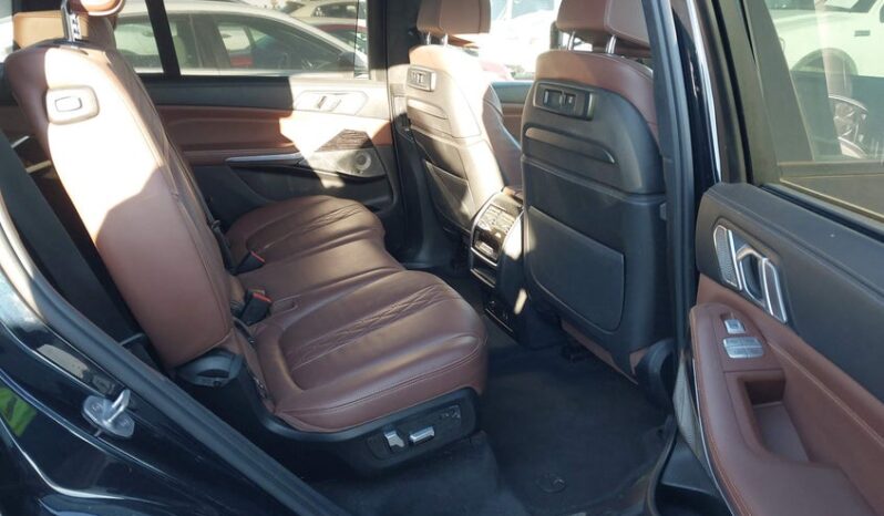 
								2020 BMW X7 full									