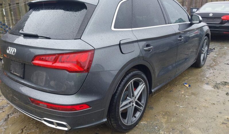 
								2018 Audi Sq5 full									