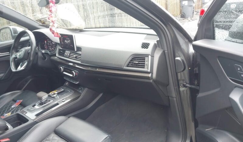 
								2018 Audi Sq5 full									