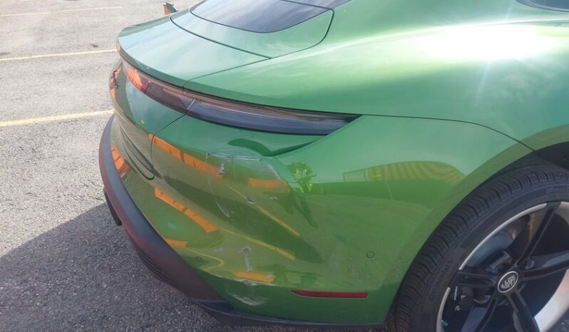 
								2020 Porsche Taycan full									