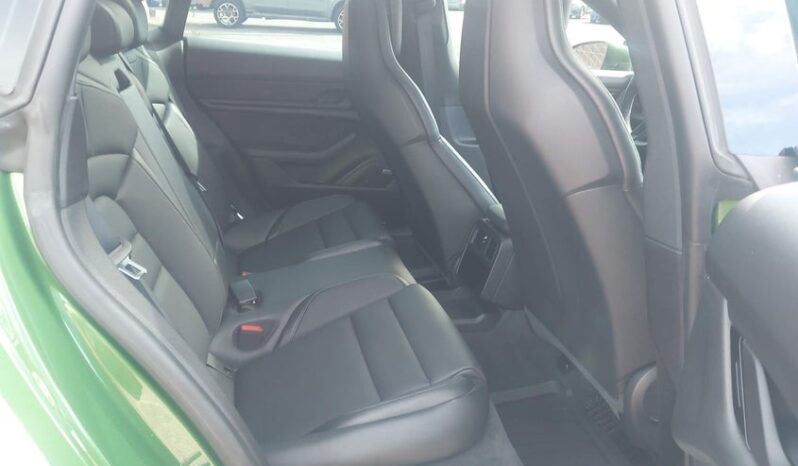 
								2020 Porsche Taycan full									