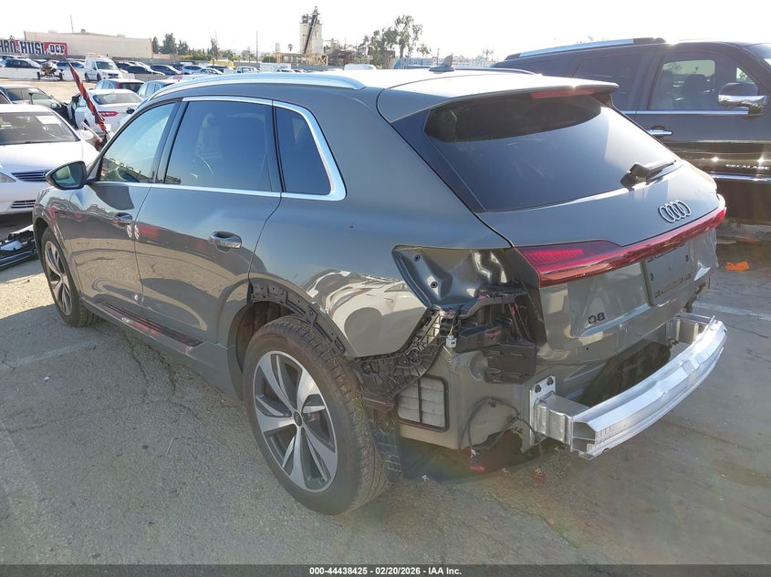 2024 Audi Q8