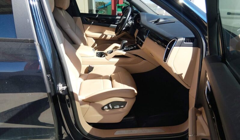 
								2019 Porsche Cayenne full									