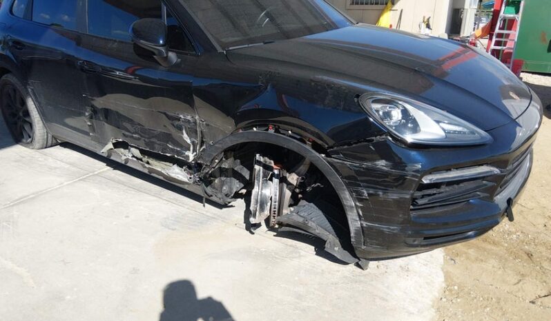 
								2019 Porsche Cayenne full									
