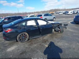
										2023 BMW I4 full									