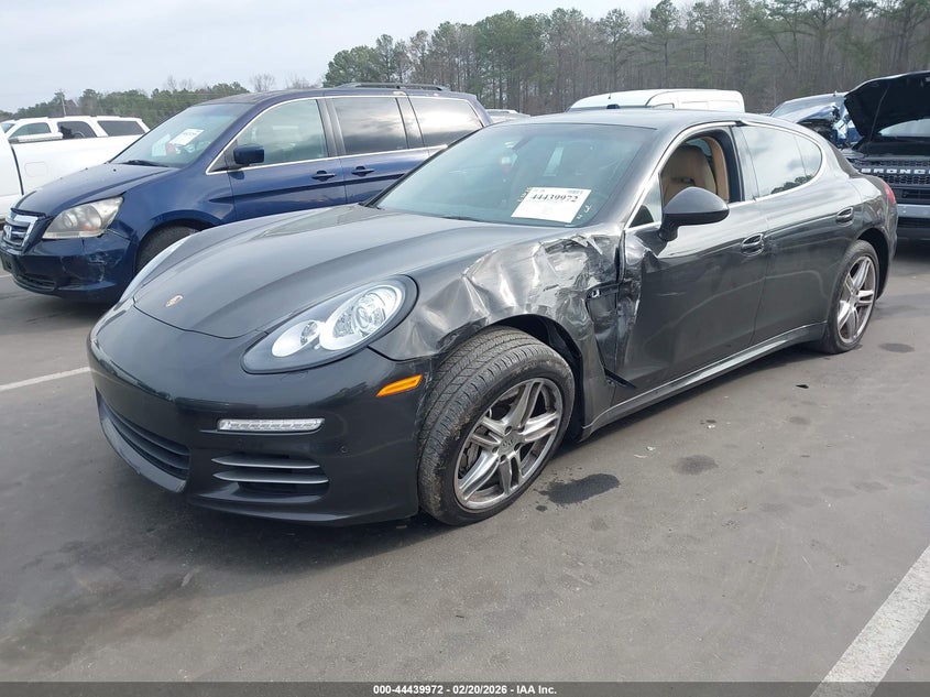 2016 Porsche Panamera
