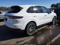 
										2023 Porsche Cayenne full									