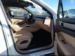 
										2023 Porsche Cayenne full									