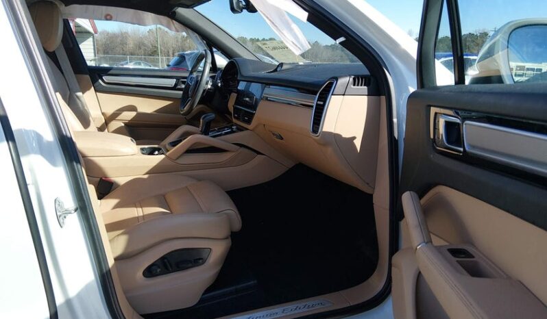 
								2023 Porsche Cayenne full									