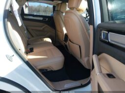 
										2023 Porsche Cayenne full									