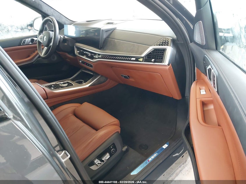 2024 BMW X7
