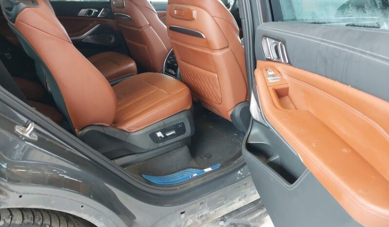 
								2024 BMW X7 full									
