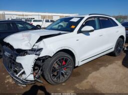 
										2023 Audi Q8 full									