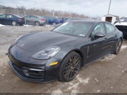
										2022 Porsche Panamera full									