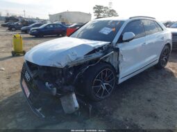 
										2020 Audi Q8 full									