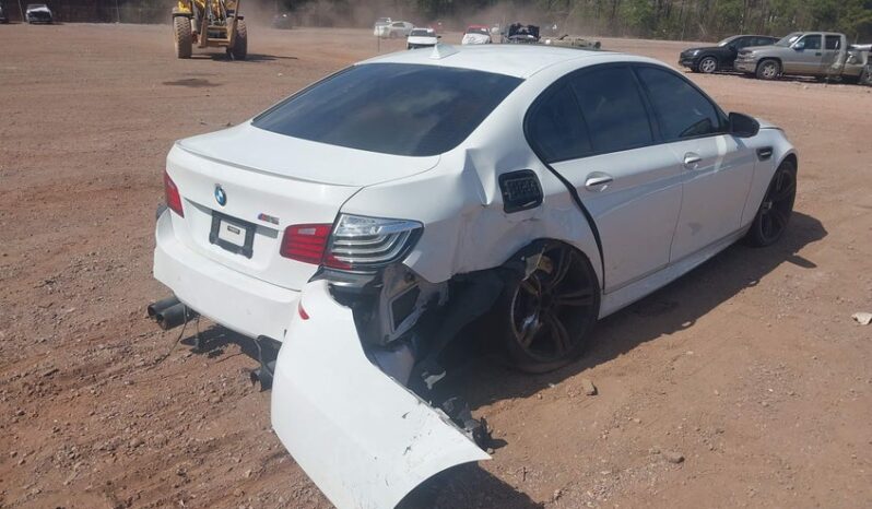 
								2016 BMW M5 full									